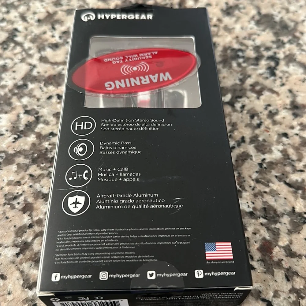 NWT HYPERGEAR Stereo Earphones w/ Microphones. High Definition, Noise isolation.