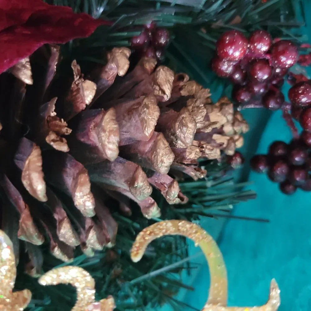 Christmas Berries and Poinsettia 24