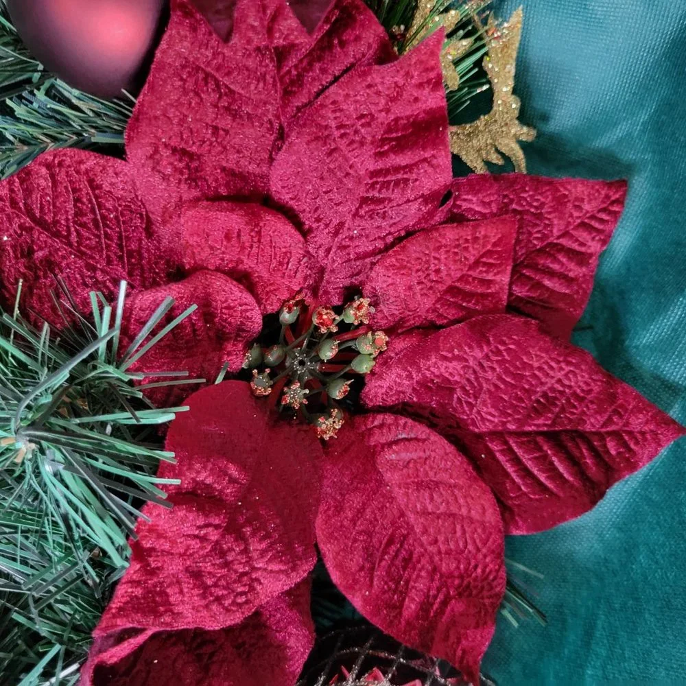 Christmas Berries and Poinsettia 24