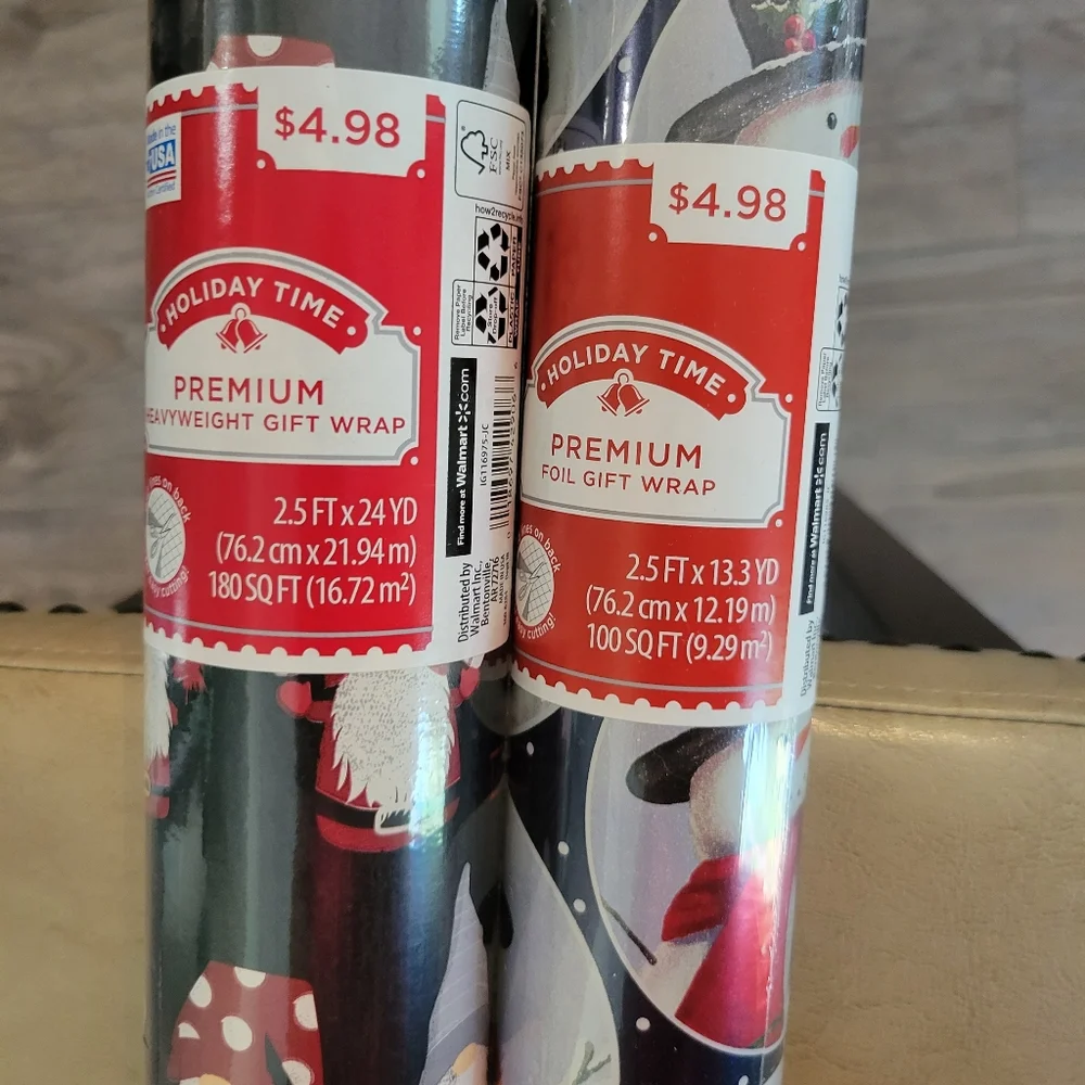 **BRAND NEW** Premium Christmas Wrapping Paper Set of 2 with Buffalo Plaid Bow