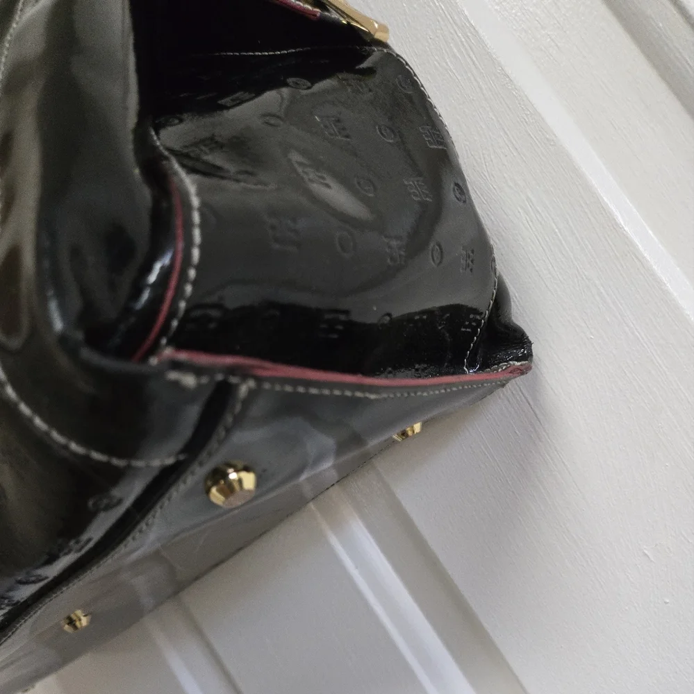 Arcadia large Italian patent leather black bag