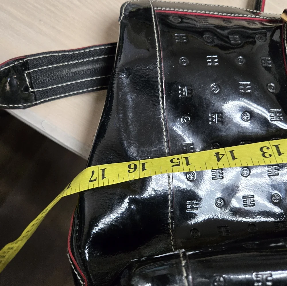 Arcadia large Italian patent leather black bag