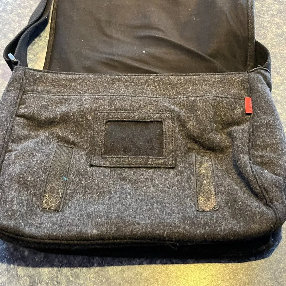 Winnie the Pooh messenger bag