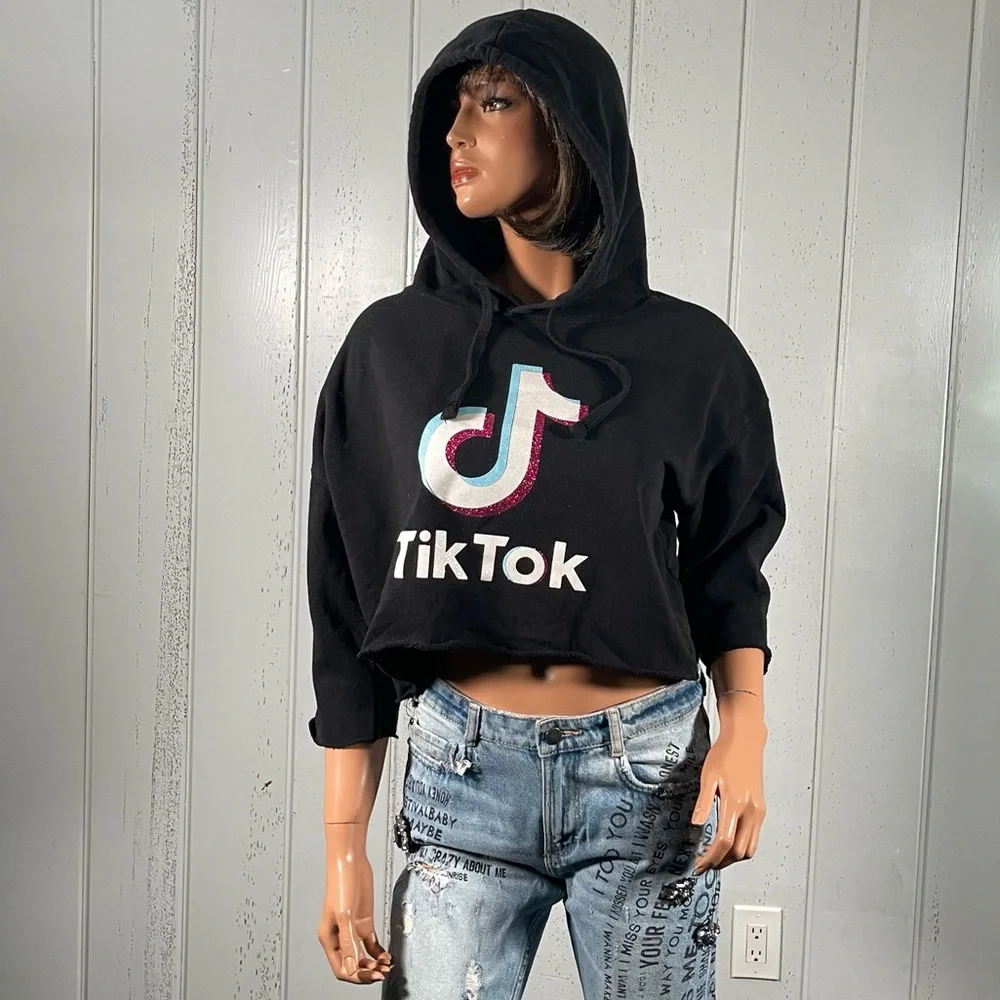 Tik Tok Women's Black Logo Cropped  Hoodie Short Sleeve Sz S