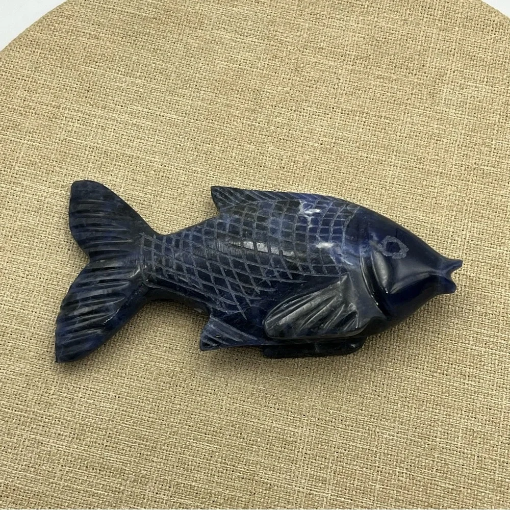 Hand carved Blue sodalite Fish-Shaped small figurine Decor