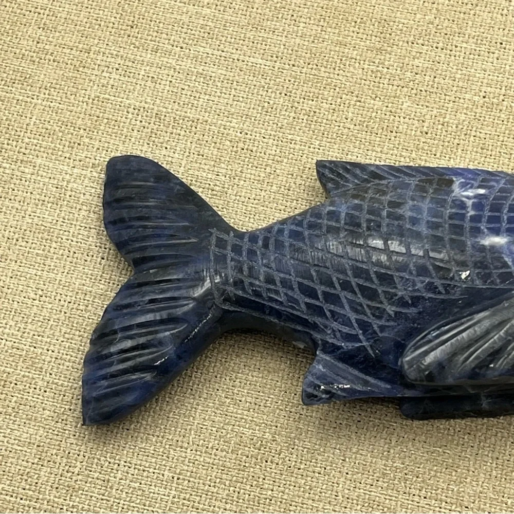 Hand carved Blue sodalite Fish-Shaped small figurine Decor