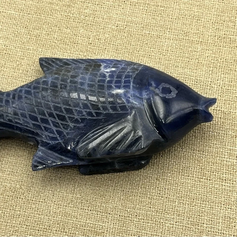 Hand carved Blue sodalite Fish-Shaped small figurine Decor
