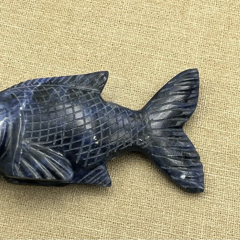 Hand carved Blue sodalite Fish-Shaped small figurine Decor