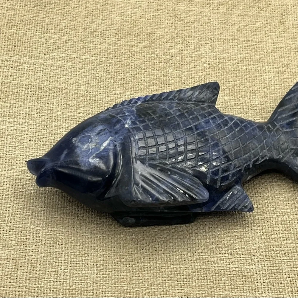 Hand carved Blue sodalite Fish-Shaped small figurine Decor