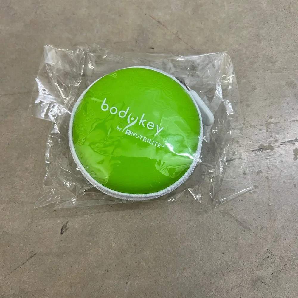 4 Green and White Earbuds with Case