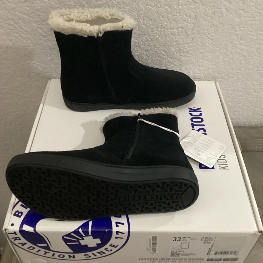 Birkenstock Kids' Lille Faux Shearling Lined Bootie (Little Kid), size 2US/33EU