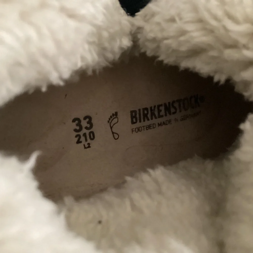 Birkenstock Kids' Lille Faux Shearling Lined Bootie (Little Kid), size 2US/33EU