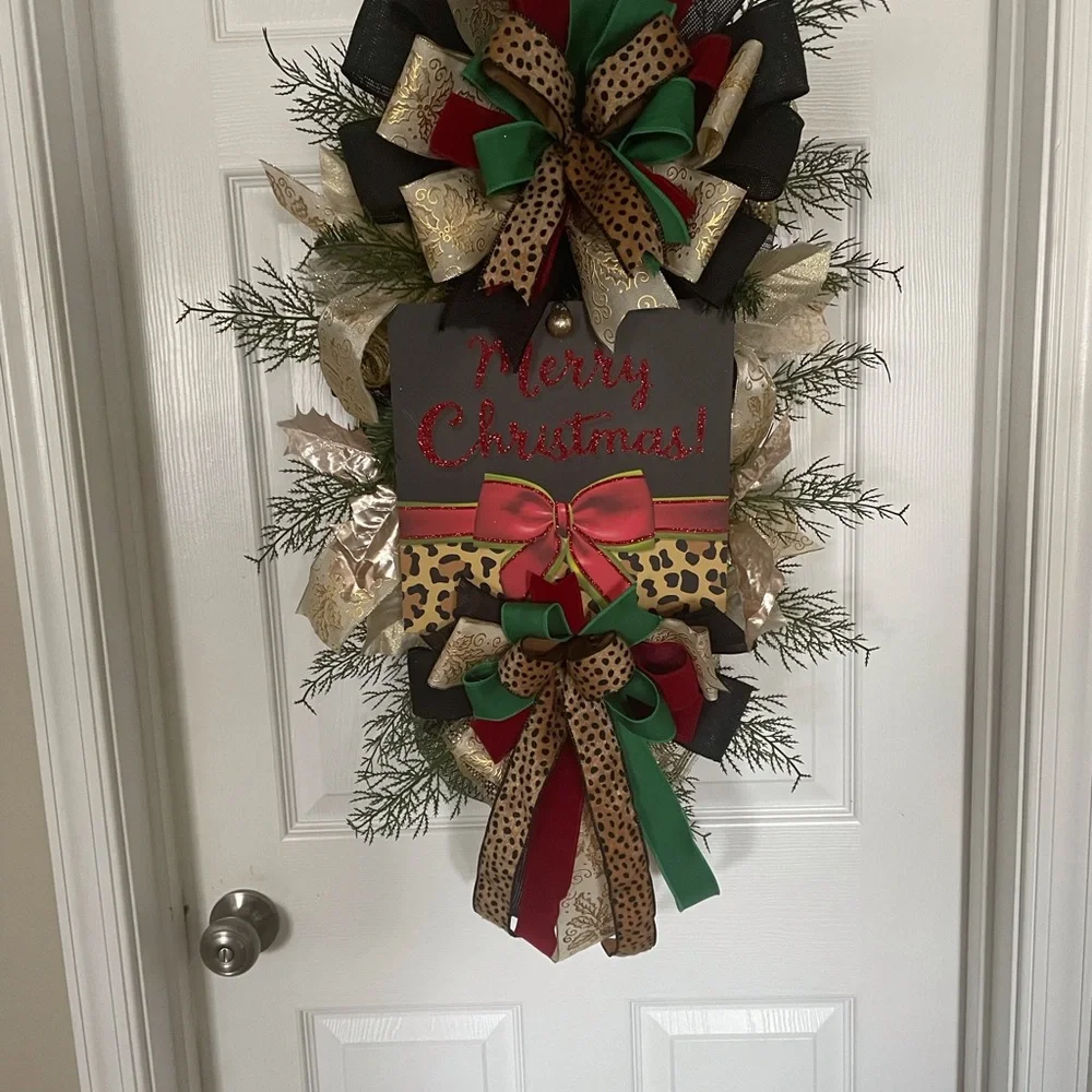 Merry Christmas Wreath with Red and Gold Accents