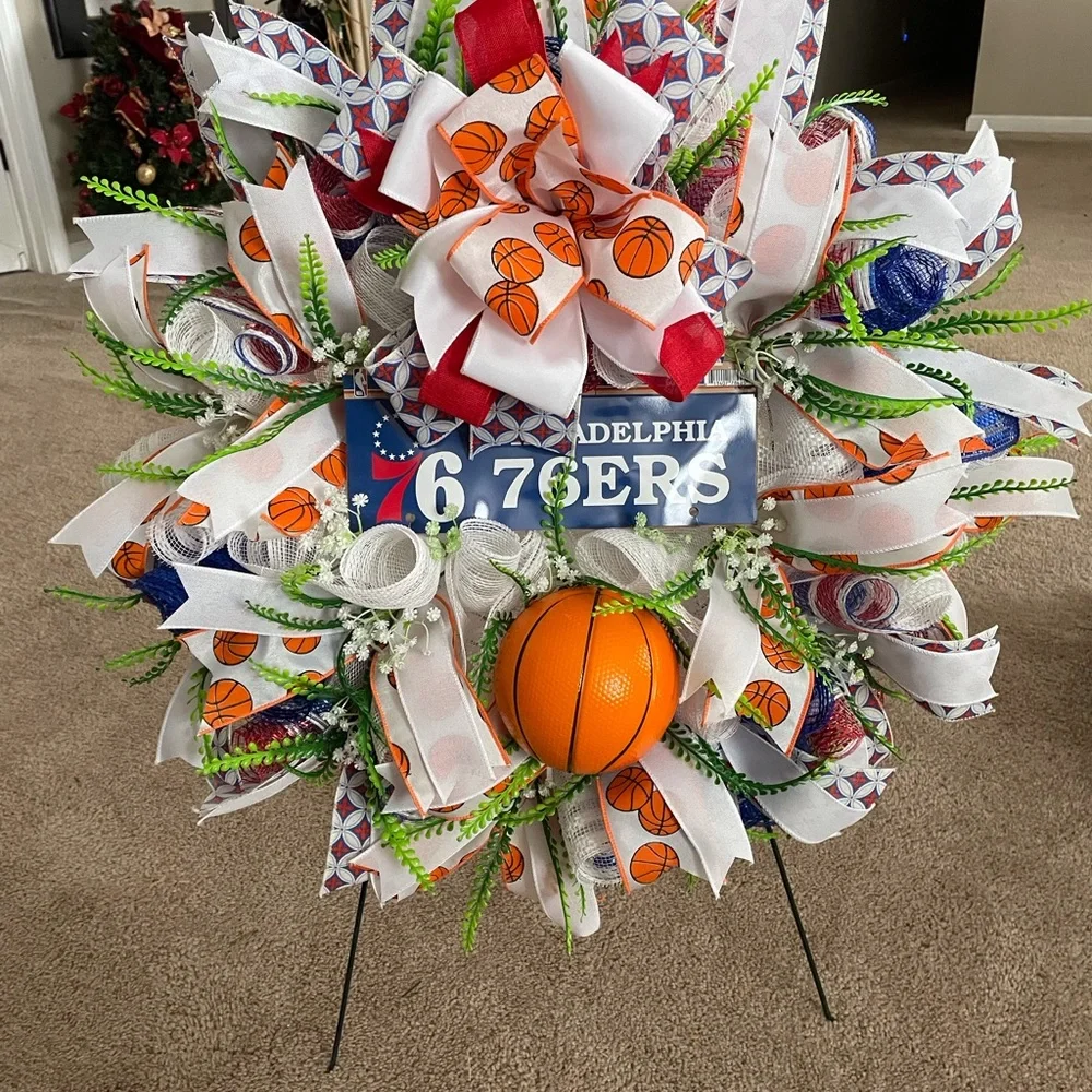 76ERS Festive Basketball Wreath