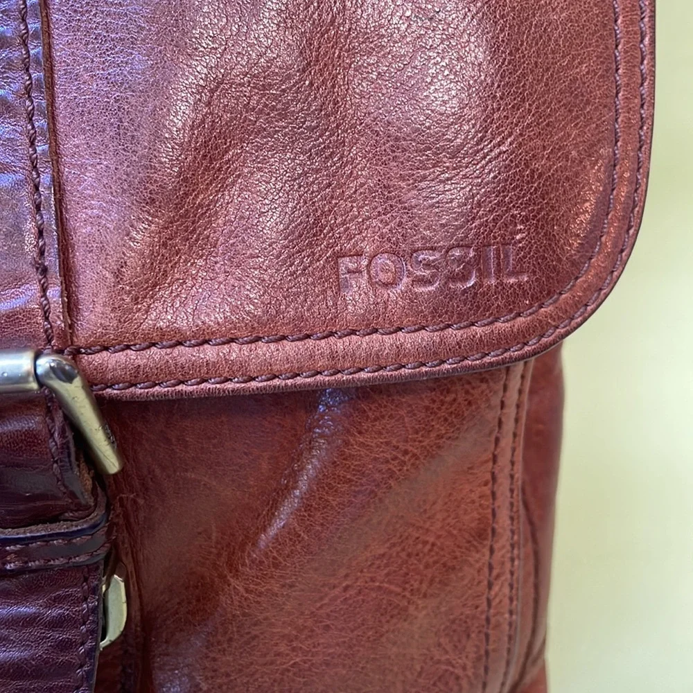 Vintage 80’s orange brown Fossil distressed leather bag