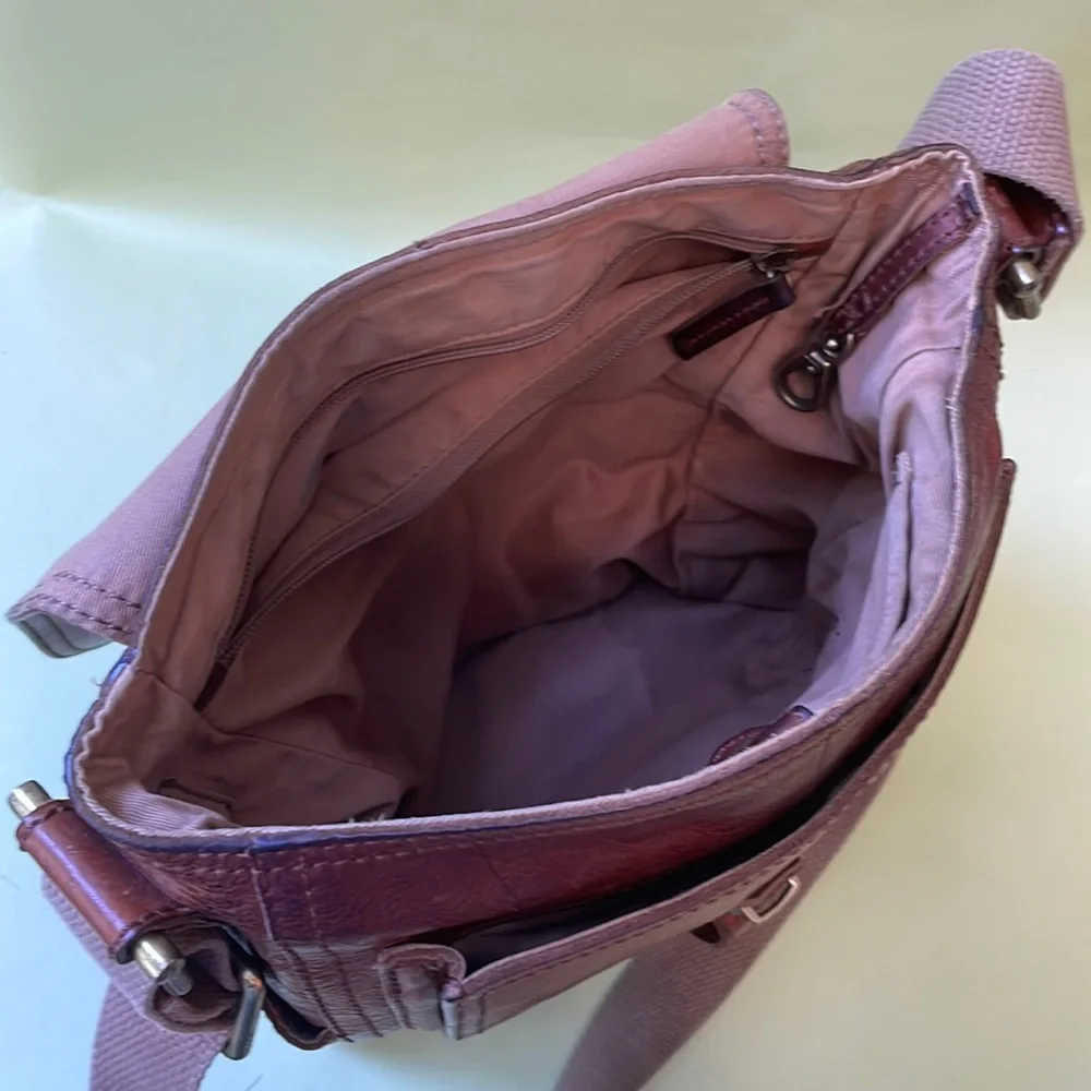Vintage 80’s orange brown Fossil distressed leather bag