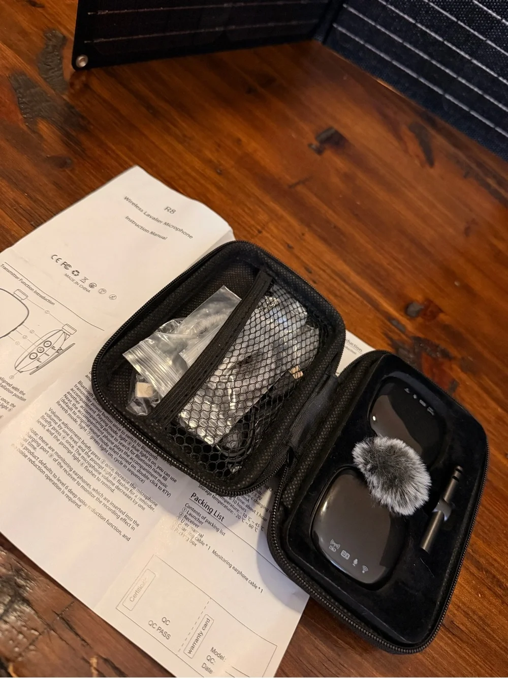 Unique Portable Microphone, for iOS Wireless Lapel Mic lightning ⚡️ plug input