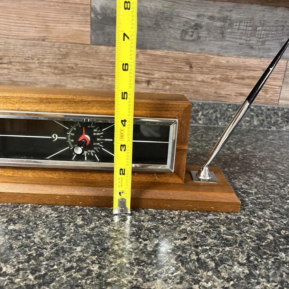 Vintage MCM Desk Clock‎ With 2 Sheaffer Ballpoint Pens Electric Tested Works