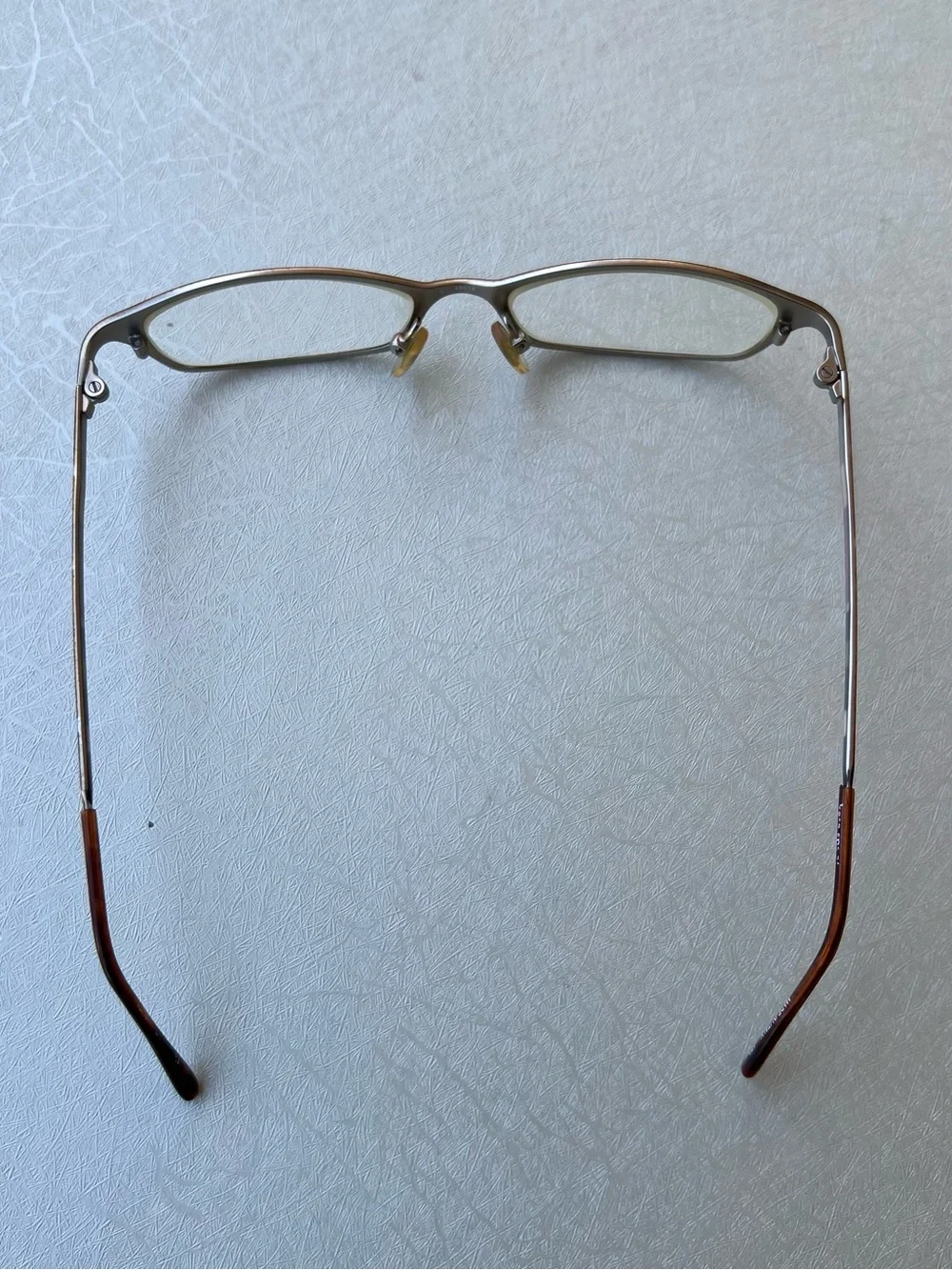 kate spade women Green Pebbled Eyeglass with Case