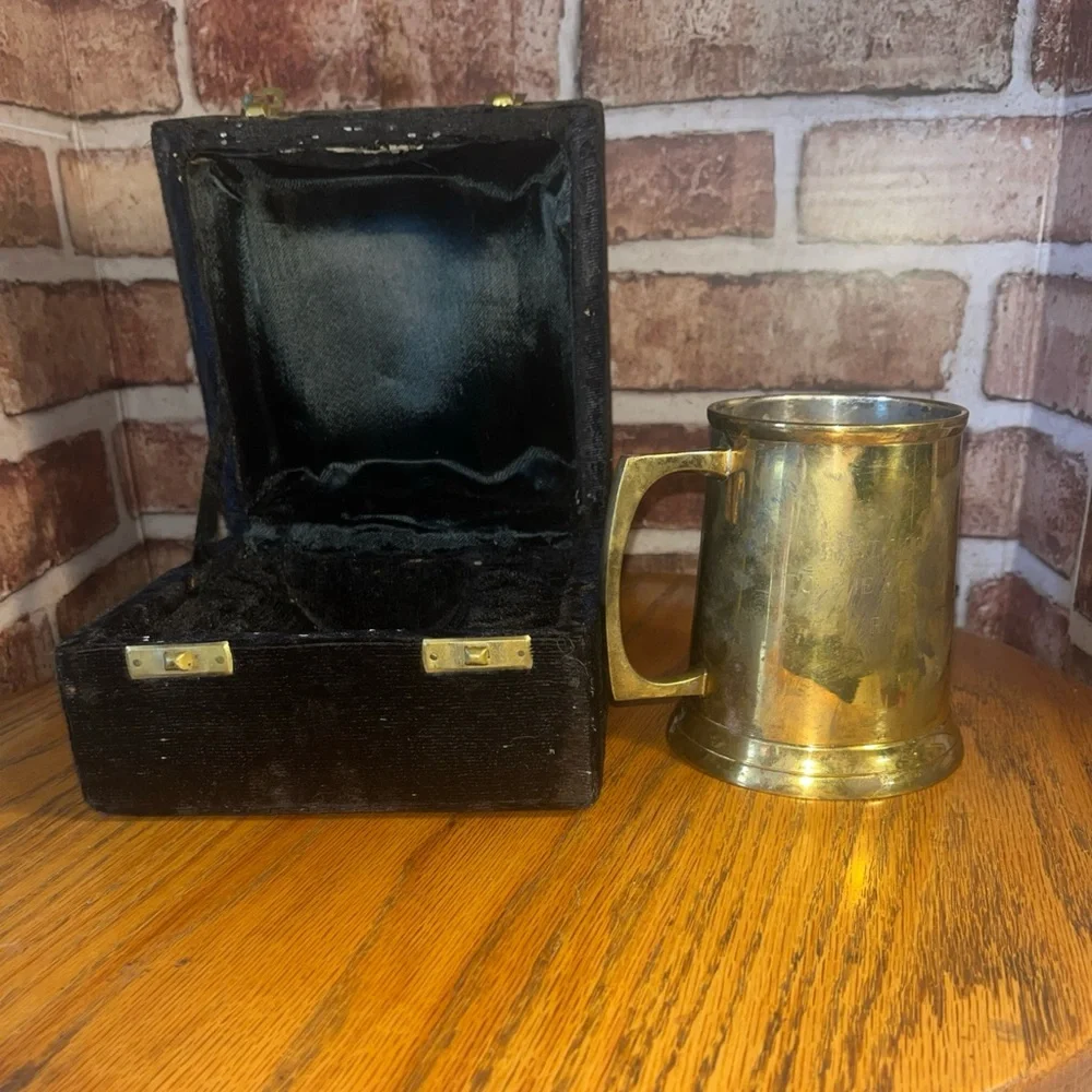 Vintage brass mug engraved best wishes to the main man R8V