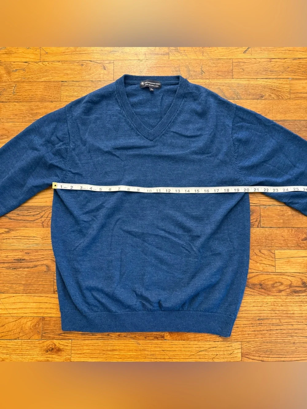 Hart Schaffner Marx 100% Extra Fine Merino Wool V-Neck Sweater Navy Blue - L