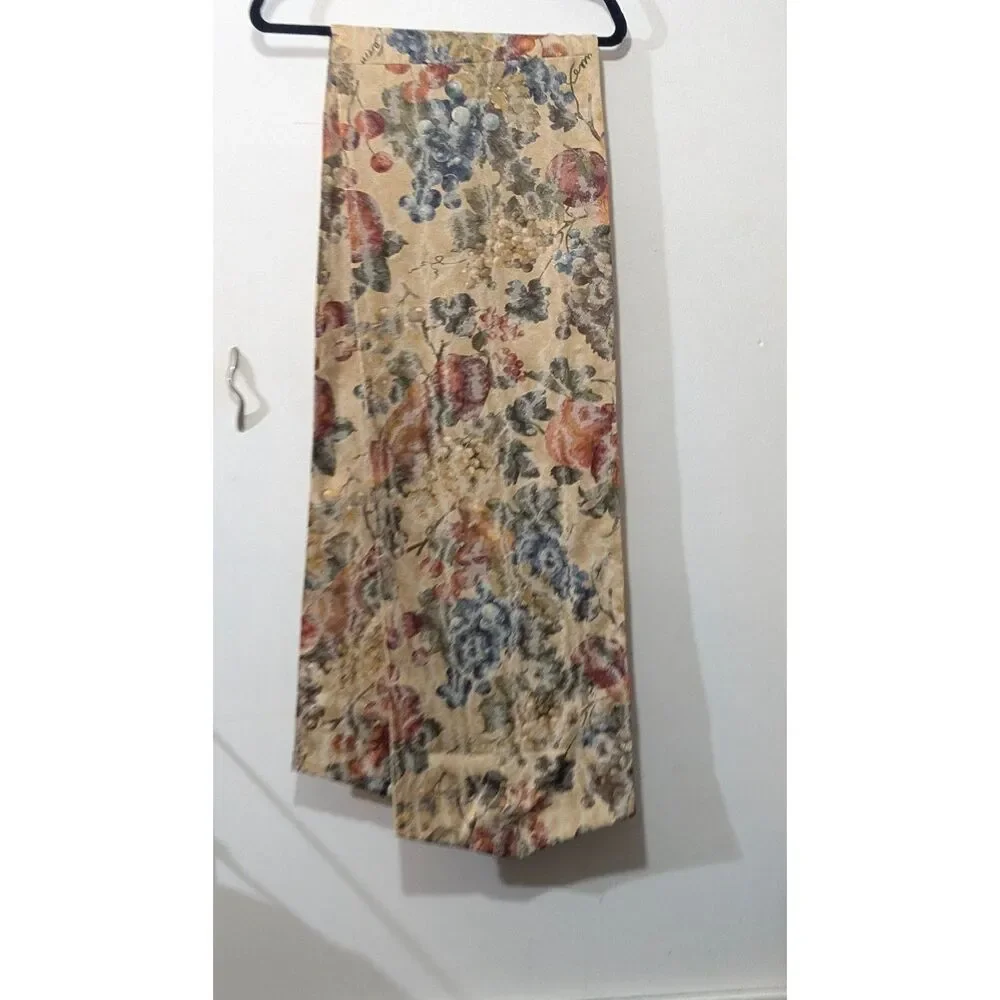 Table Runner - Grapes and Vines - 6.5 feet