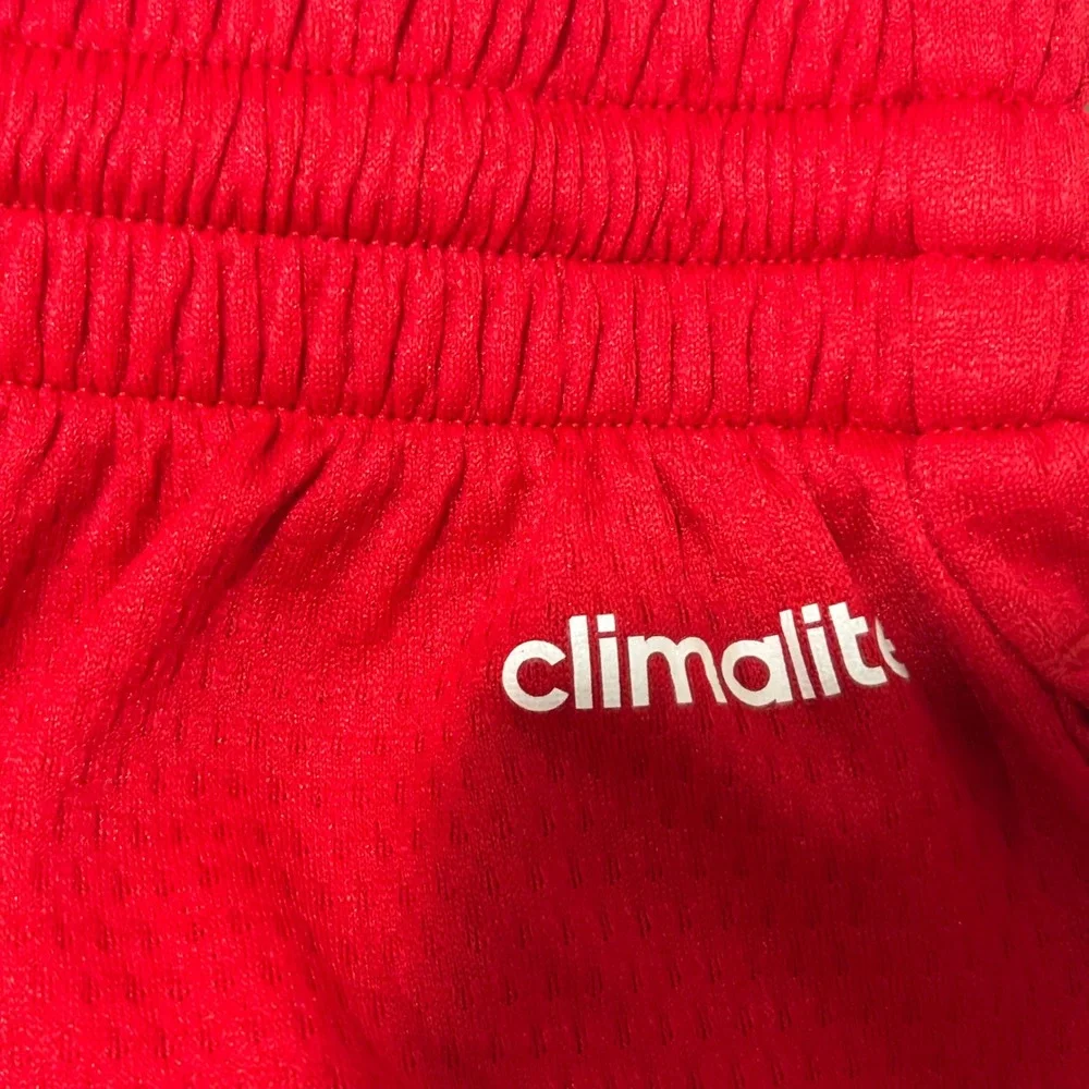 Adidas Mens Basketball Shorts Red Black White 3 Stripe Mesh Size Large RN 88387