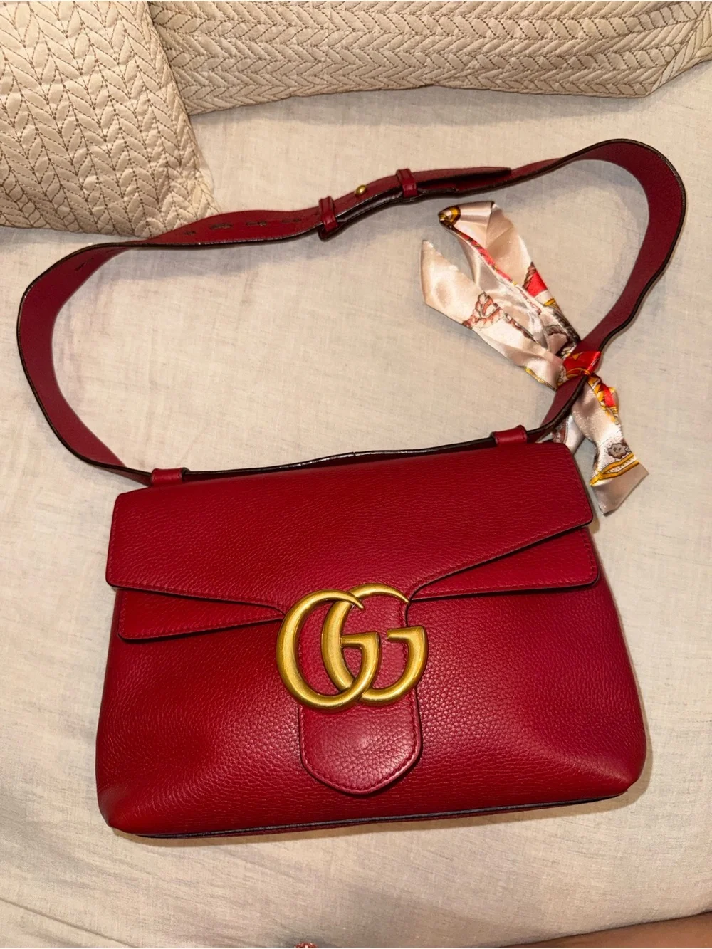 Gucci GG Marmont  Red Medium