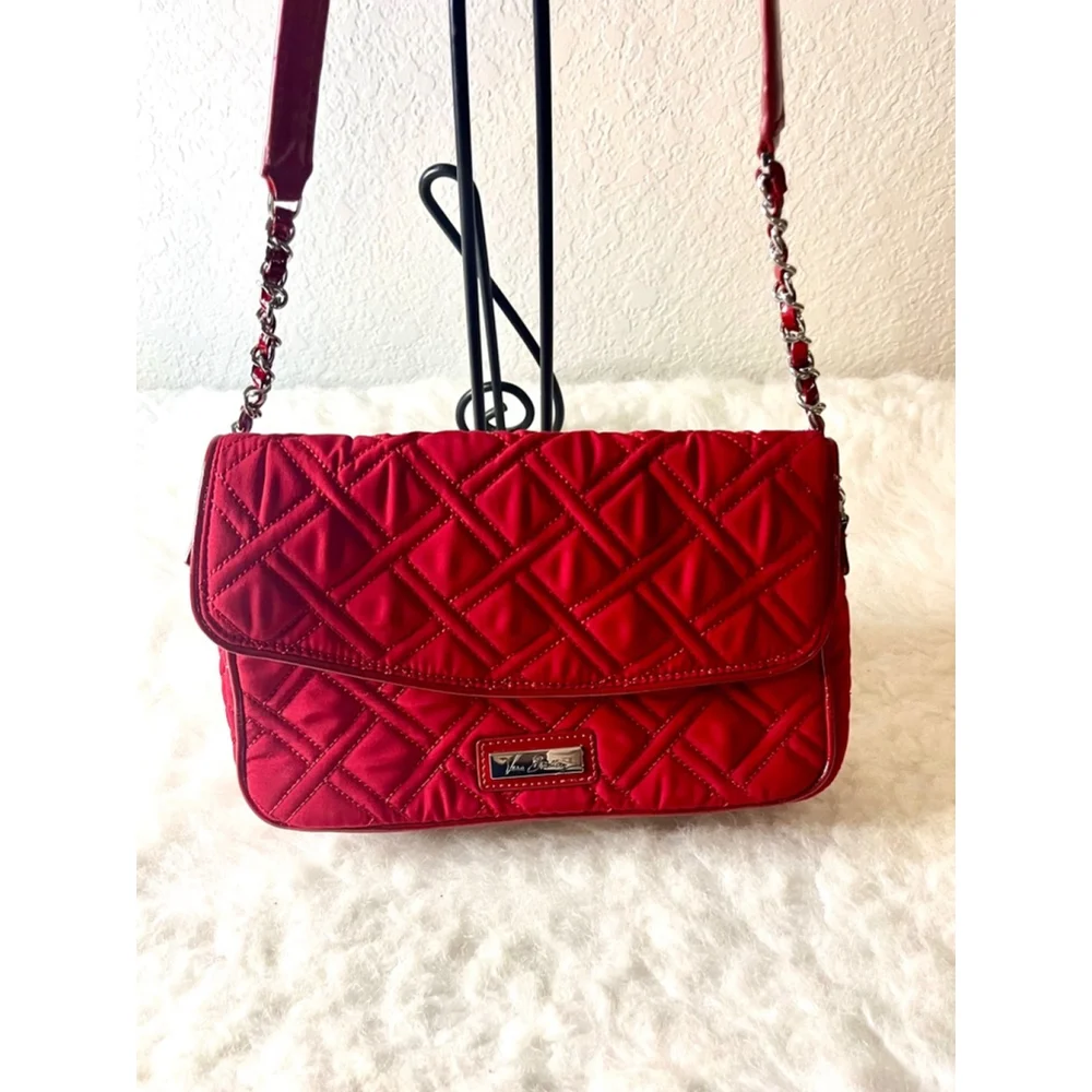 VERA BRADLEY CHAIN SHOULDER BAG PURSE IN BEAUTIFUL STYLISH 