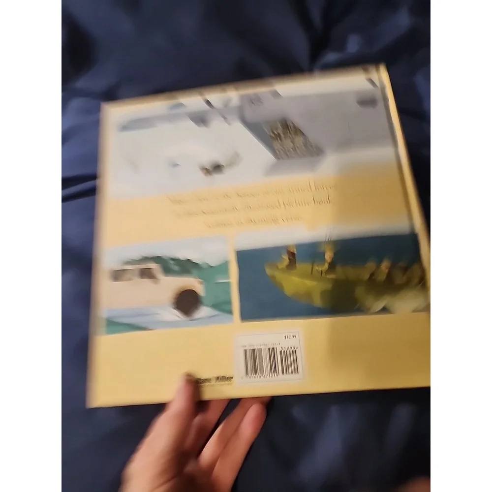 My Mommy is a Hero - Hardcover By Hannah Tolson - GOOD