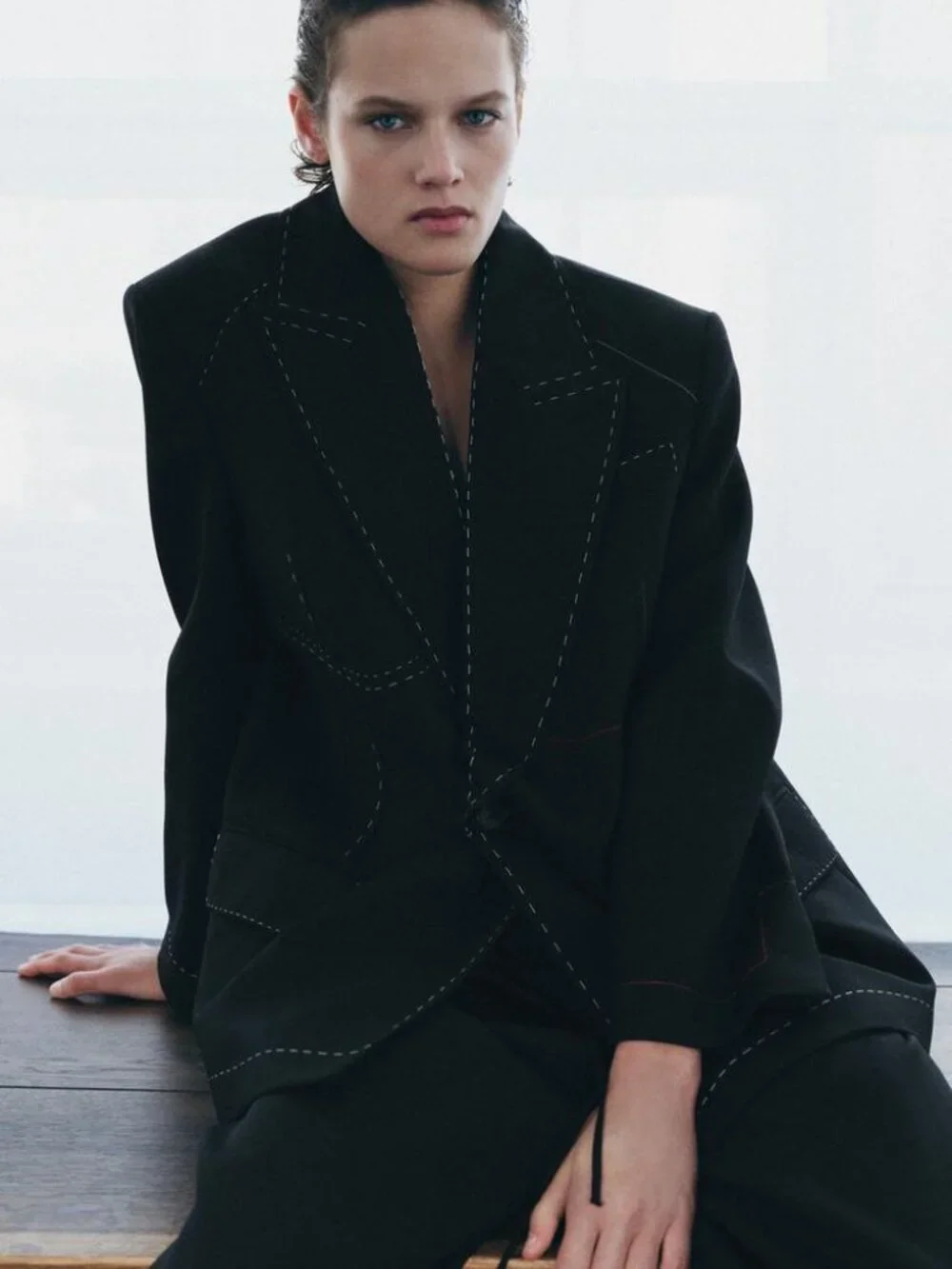 ZARA CONTRAST TOPSTITCHING BLAZER AND PANTS ZW LIMITED EDITION, BLACK, SMALL