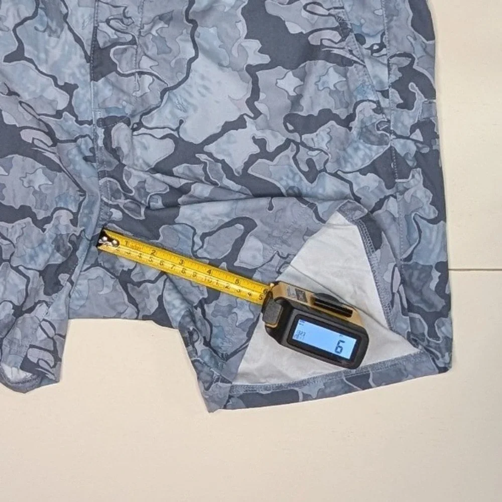 Huk Fishing Shorts Mens‎ XL Blue Camo Performance Stretch 6 Inseam Shorts