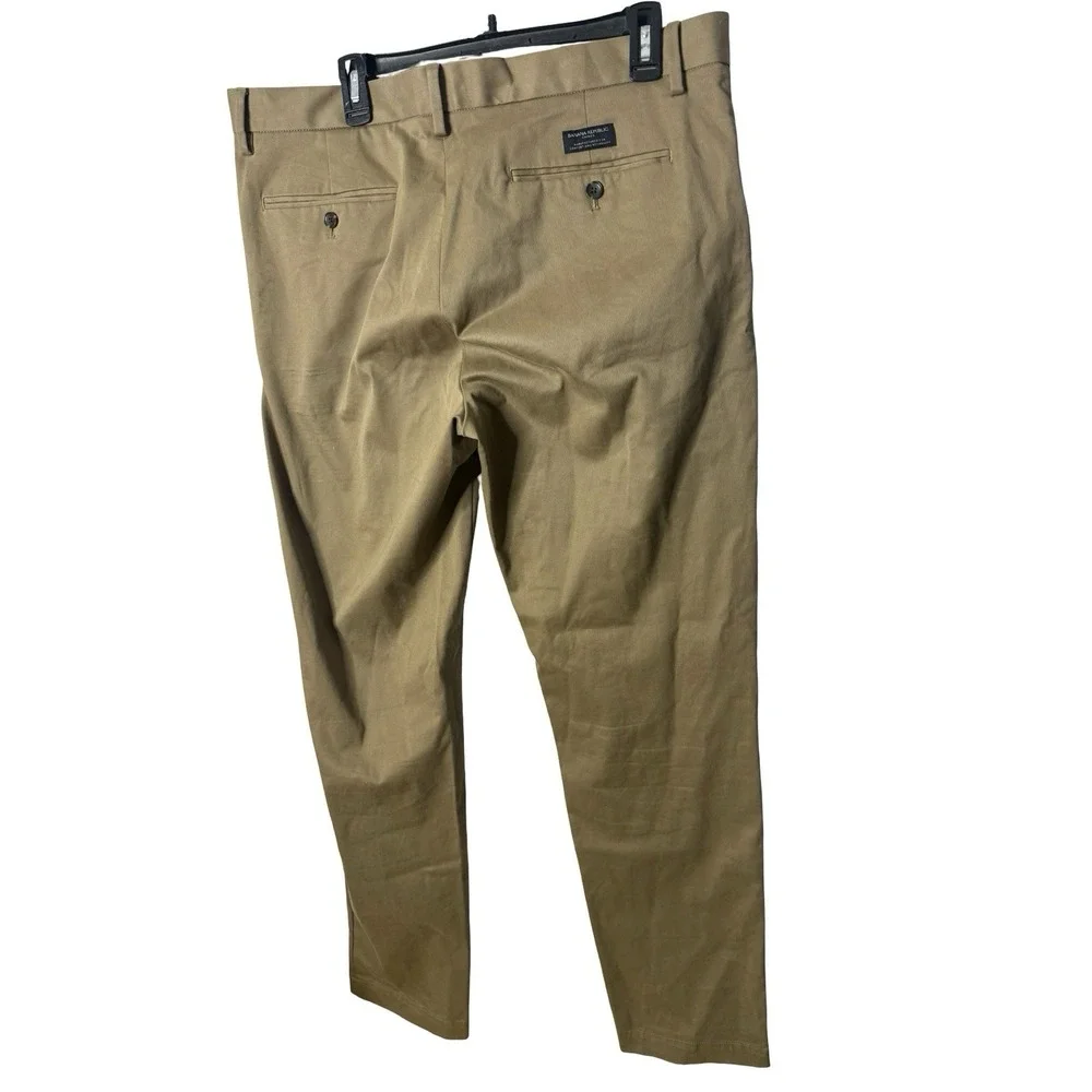 Banana Republic Aiden slim‎ fit Airforce kahki size 36x34 mens pants