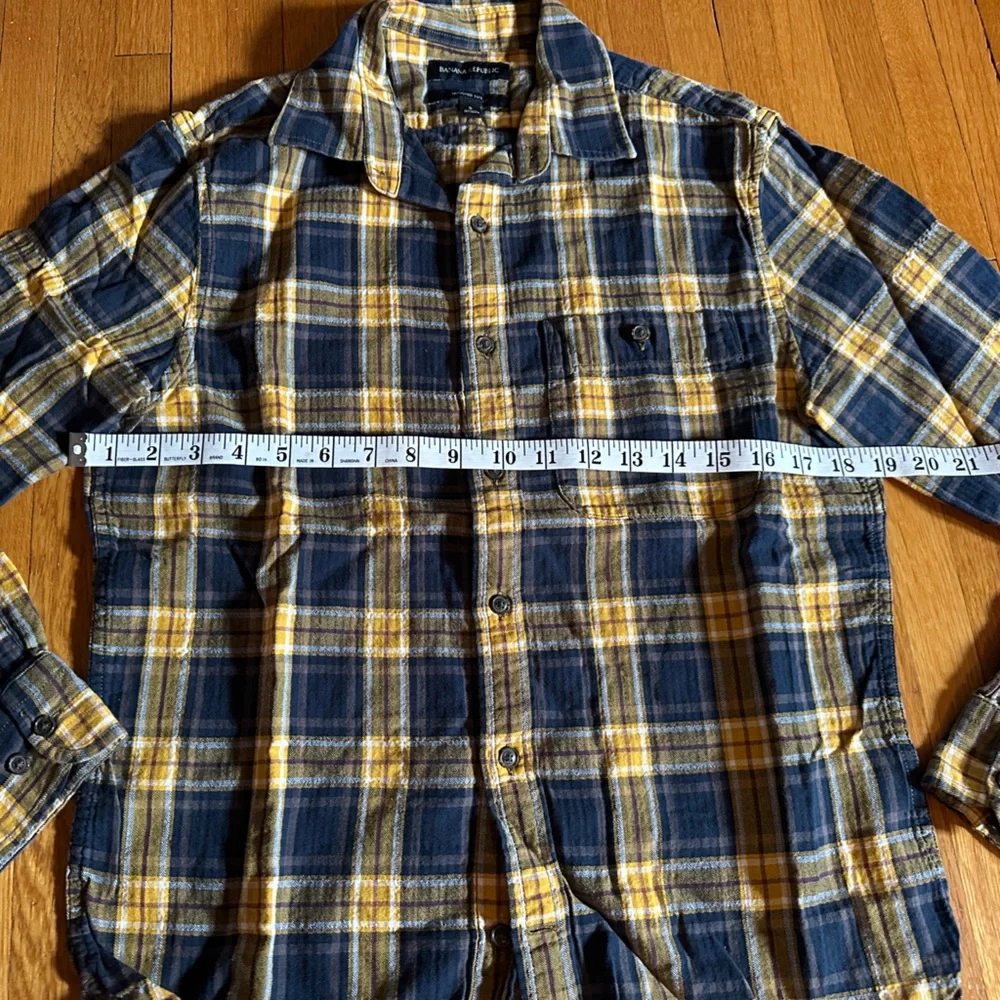 Banana Republic Yellow Plaid Flannel Slim-Fit Untucked Cotton Button Up, Size S