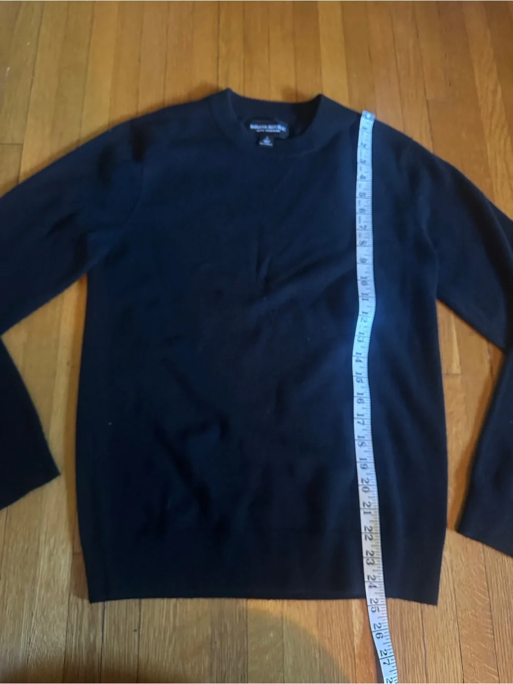 Banana Republic Monogramed  Cashmere Pullover Crew Neck Sweater in Black, Size S