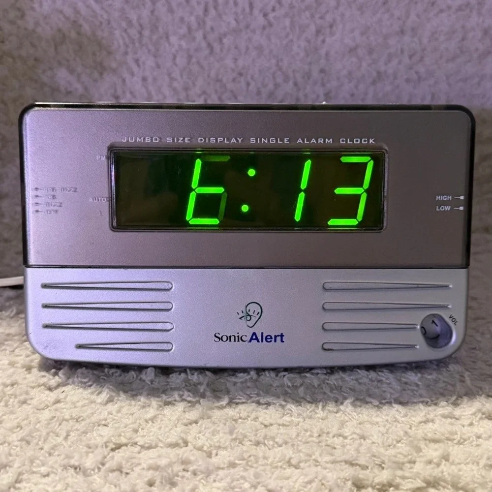 Sonic Alert SB200ss Alarm Clock Jumbo Display Super Shaker Bed Vibrator READ