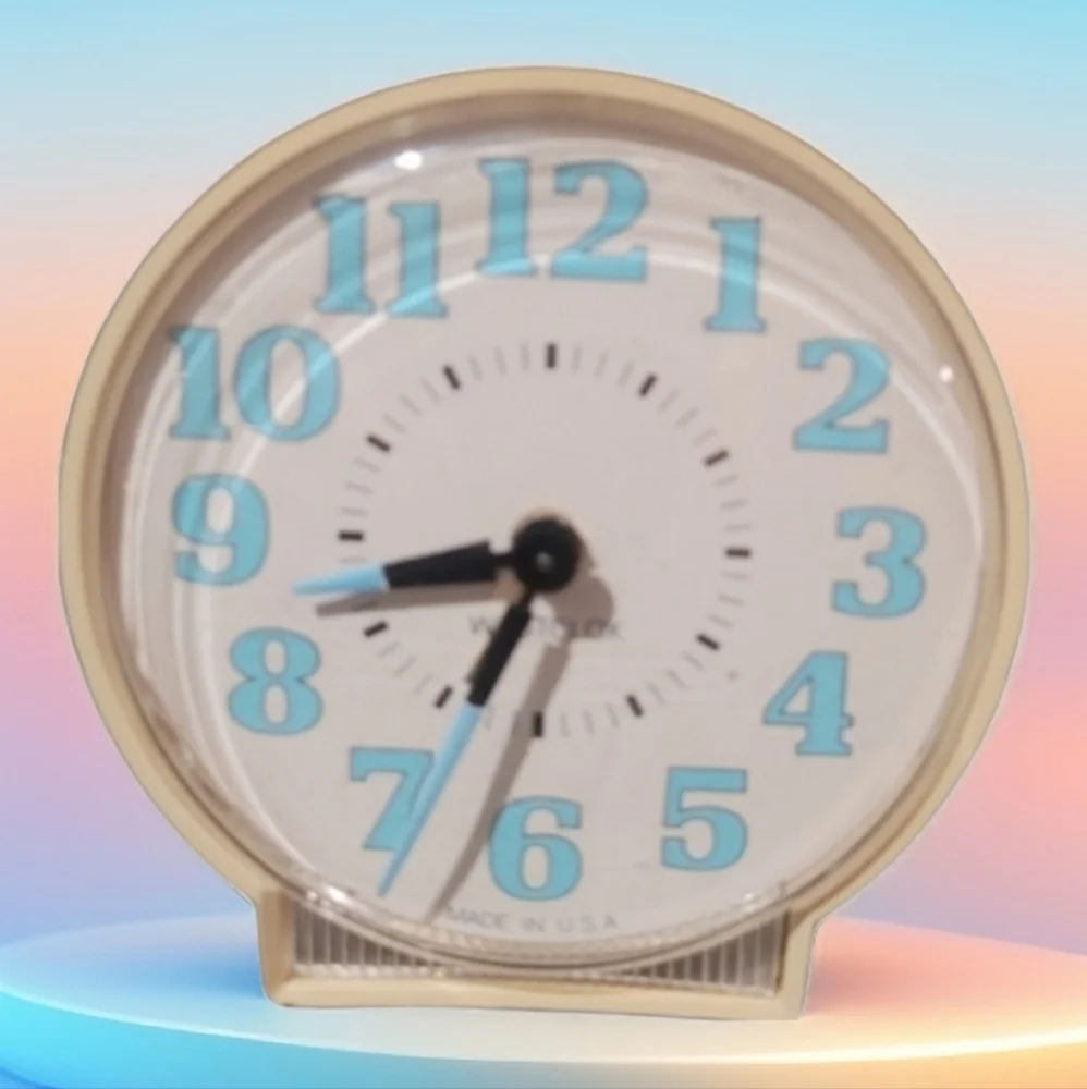 Westclox MCM Cream and‎ Blue Glow in The Dark Wind Up Travel Alarm Clock