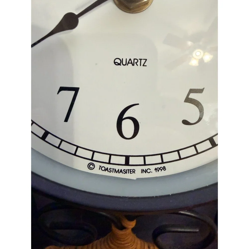 Vintage 1998 Ingraham Quartz Wall Clock Woven Rattan Style Scroll Decor 11in