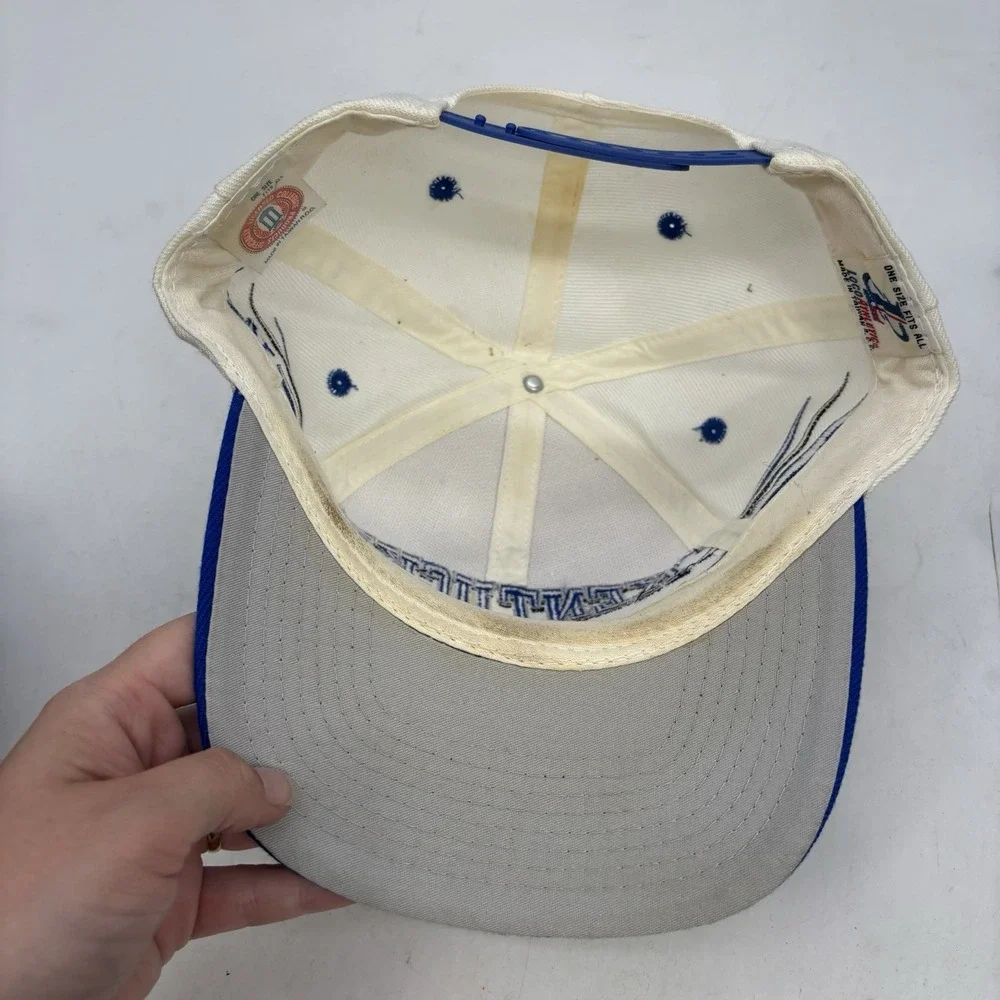 Vintage Kentucky Wildcats Logo Athletic Diamond Cut SnapBack OSFA NWOT