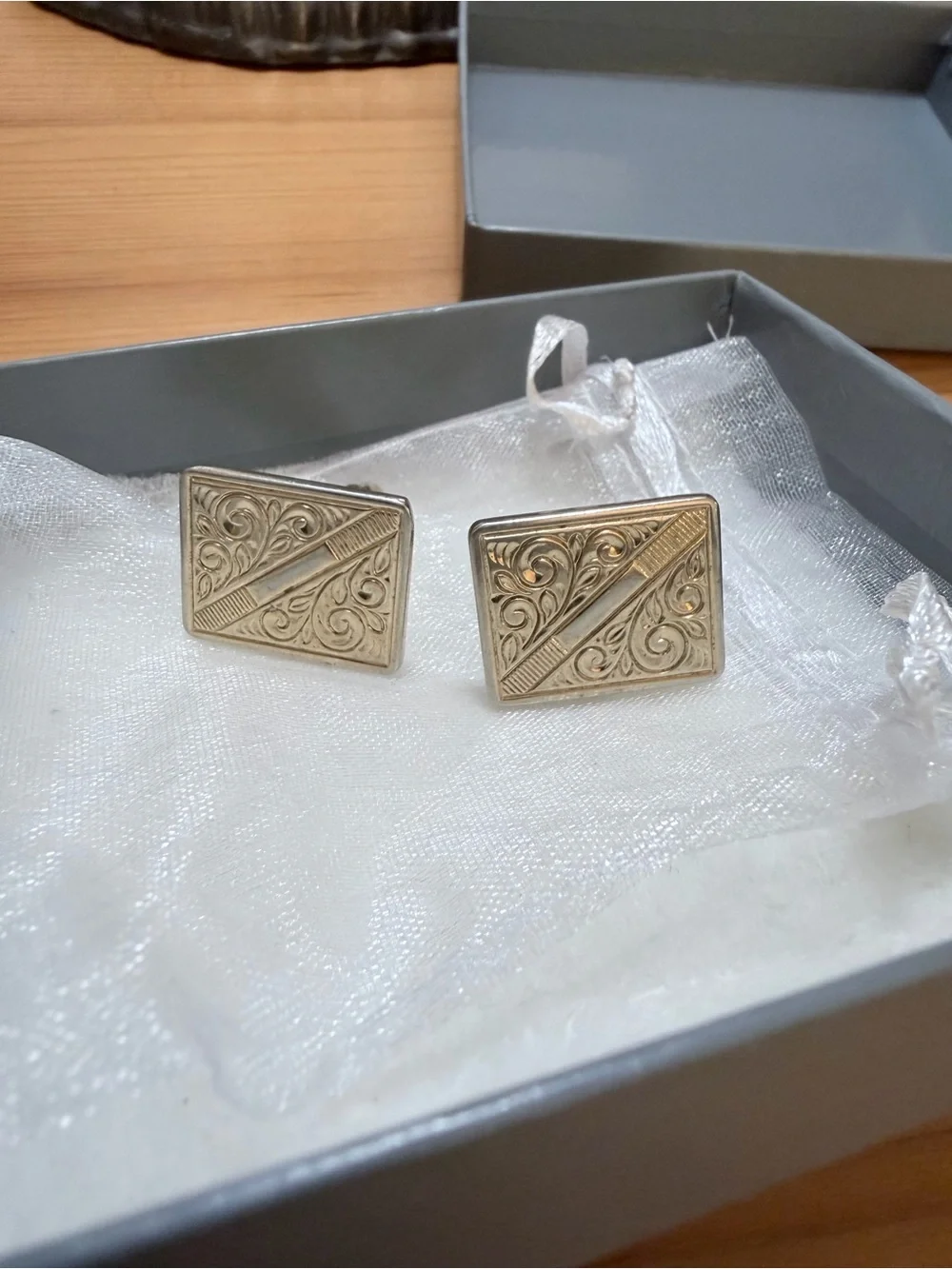 Engraved Rectangular gold Cufflinks