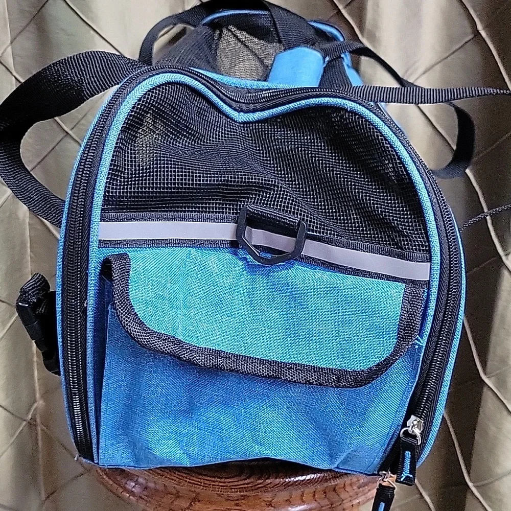 EUC- EliteField Airline Approved Soft Sided Pet Carrier w/Suitcase Slide Strap