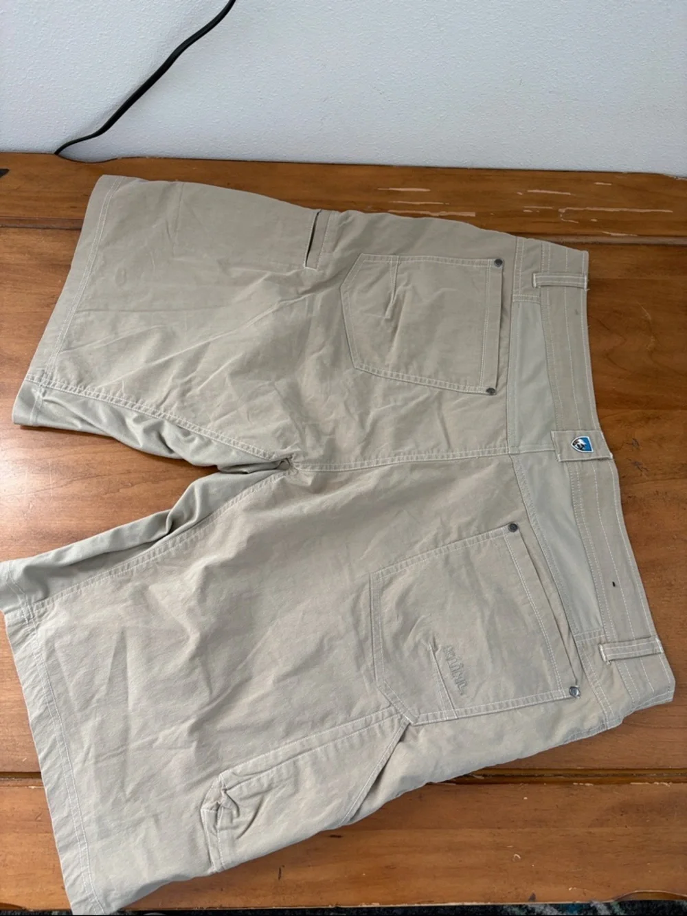 Kuhl Men's Light Beige Cargo Shorts Size 40