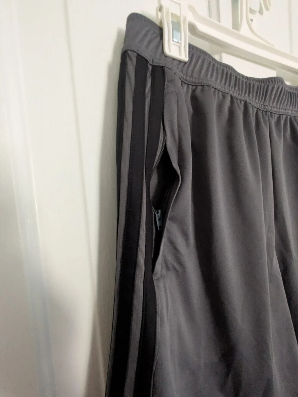 NWT Adidas Men's 7-inch Active Shorts - Gray with Black