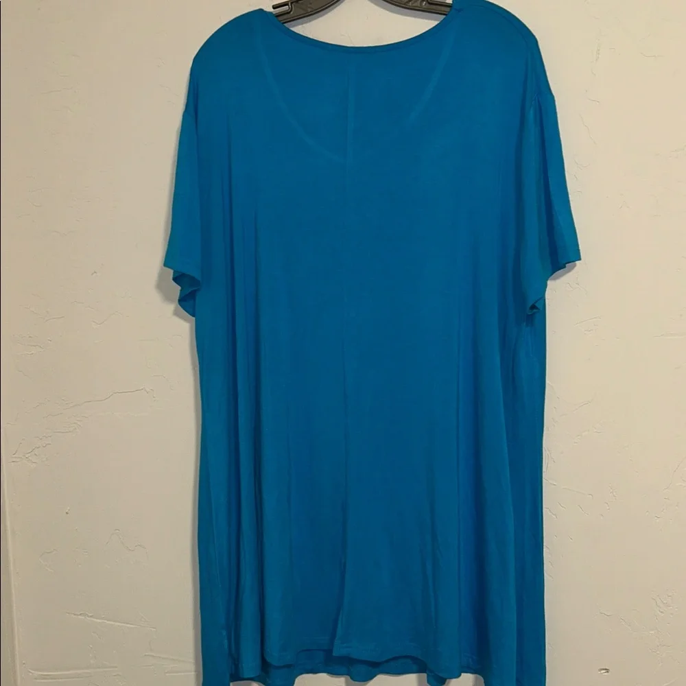 NWT Thanth 4x V Neck Blue Short sleeve Rayon Spandex Lightweight Tee Shirt