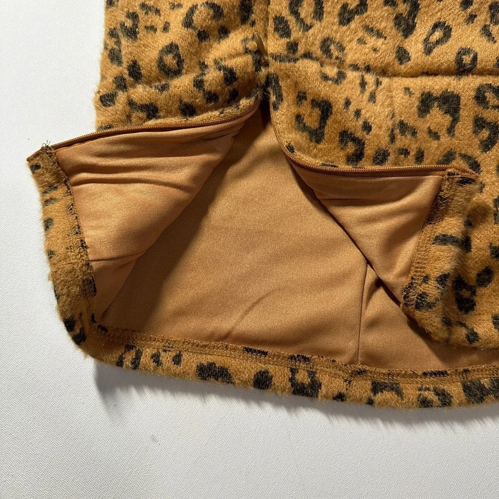 Forever 21 Cropped Tank Top Brown Leopard Print Jacquard Small NEW‎