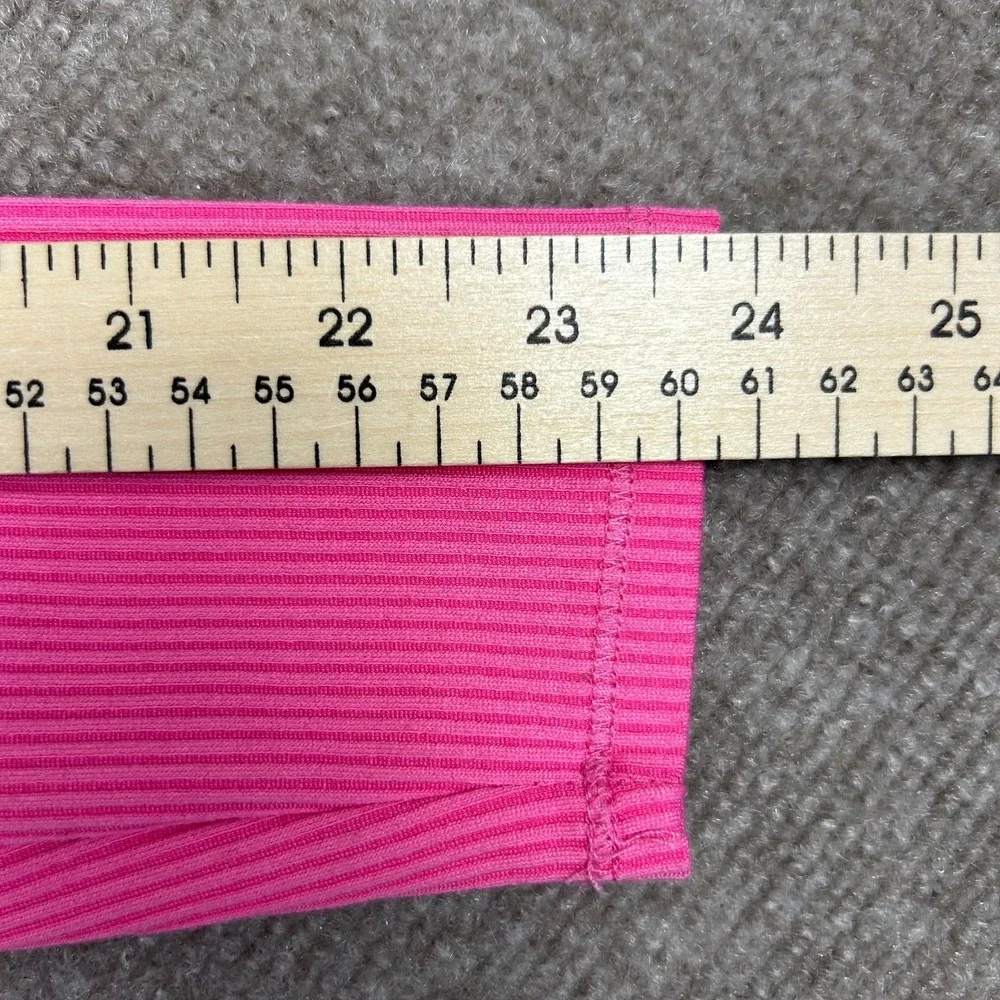 Hollister Must Have Collection Baby‎ Tee Shirt Womens Medium Pink Round Neck