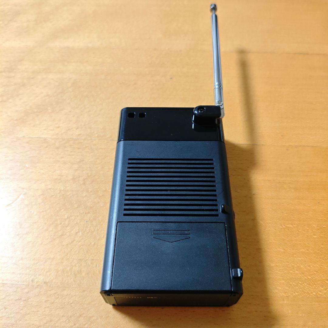 SONY Portable Radio ICF-P26 FM/AM with Earphones and Batteries