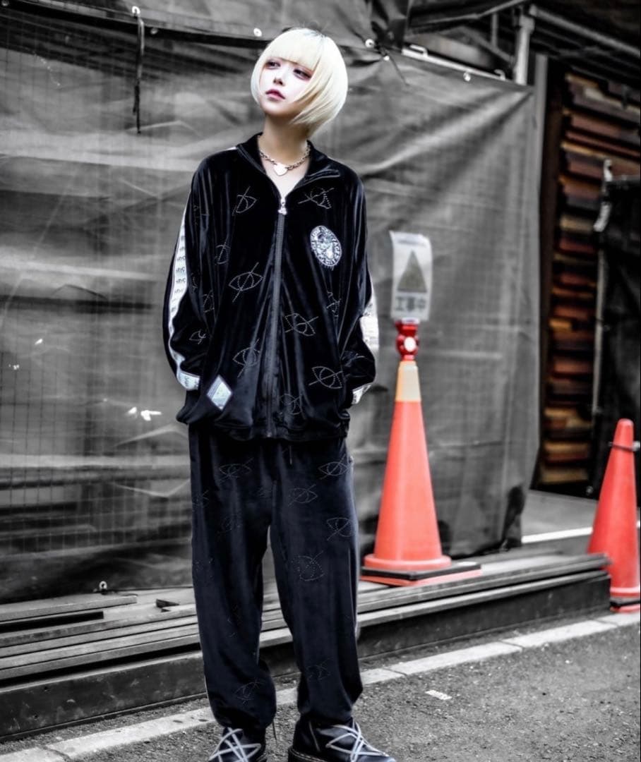 GALFY x KRY Sparkling Rhinestone Jersey Setup Black x White