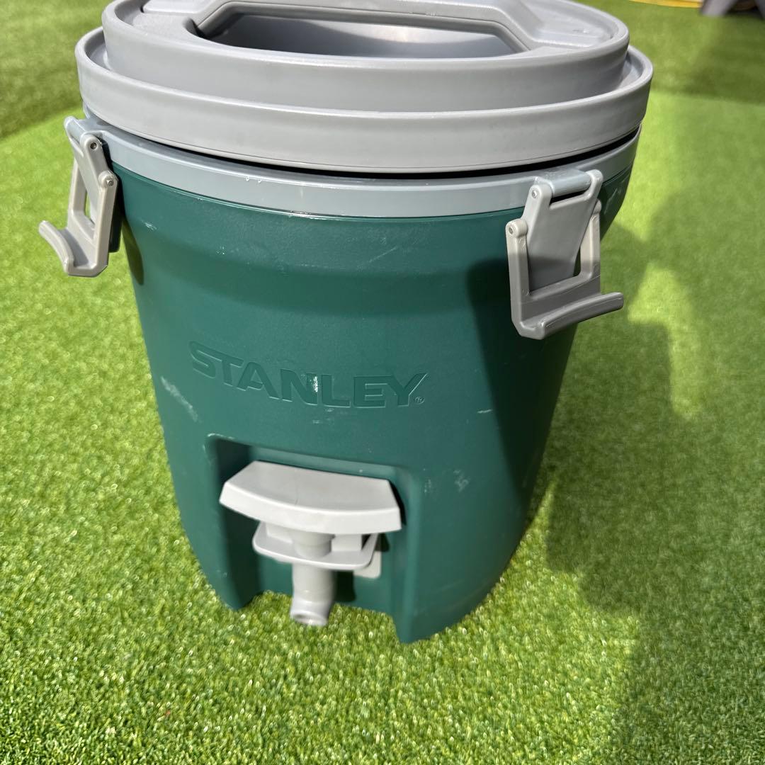 STANLEY Green Medium Water Jug with Spigot