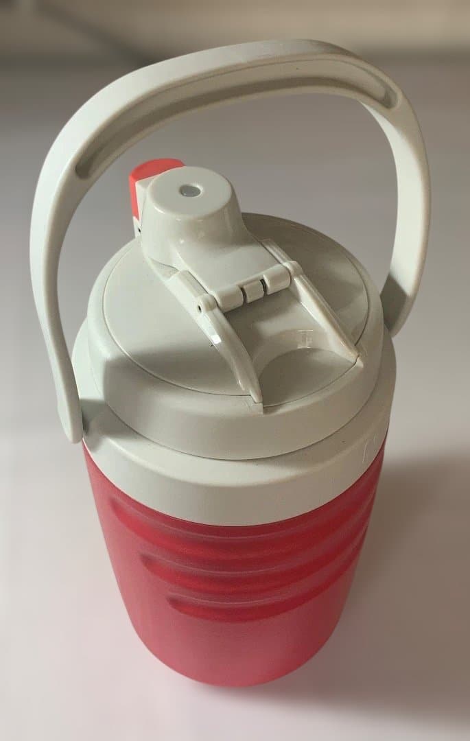 Unused Captain Stag One-Touch Handy Jug 2L M-5084 Red